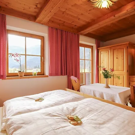 Haus Hohenwarter בית הארחה